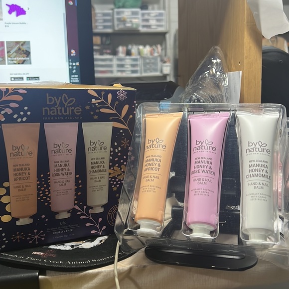 NIB by nature Hand & Nail balm 3 pc set - Picture 2 of 5